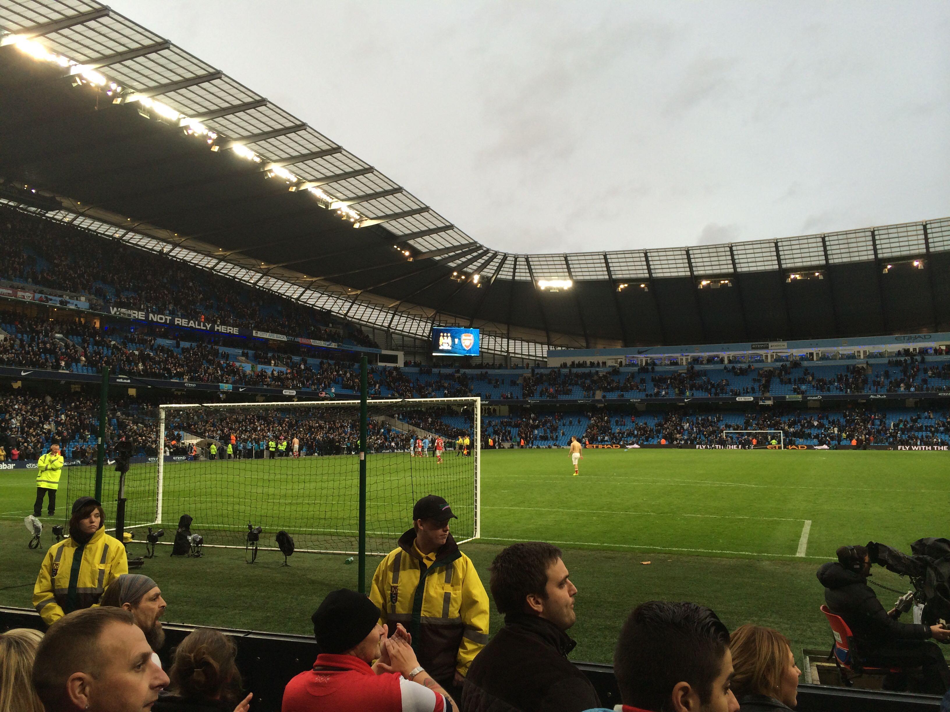 应出俱乐部 应出俱乐部